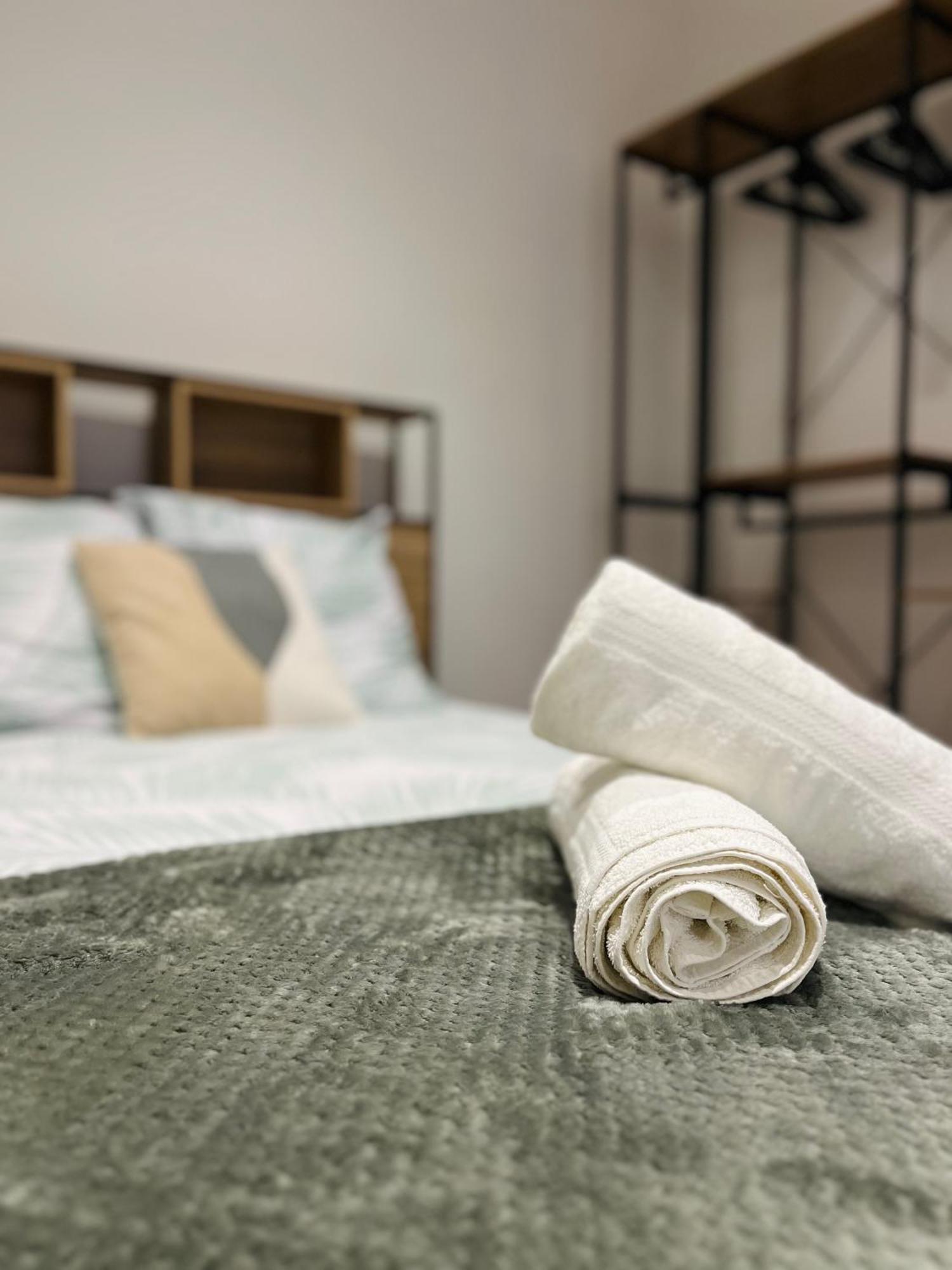 La Ruche Arrageoise - Parking Gratuit - Cozy - Grand Lit - Long Sejour Apartamento Arras Exterior foto