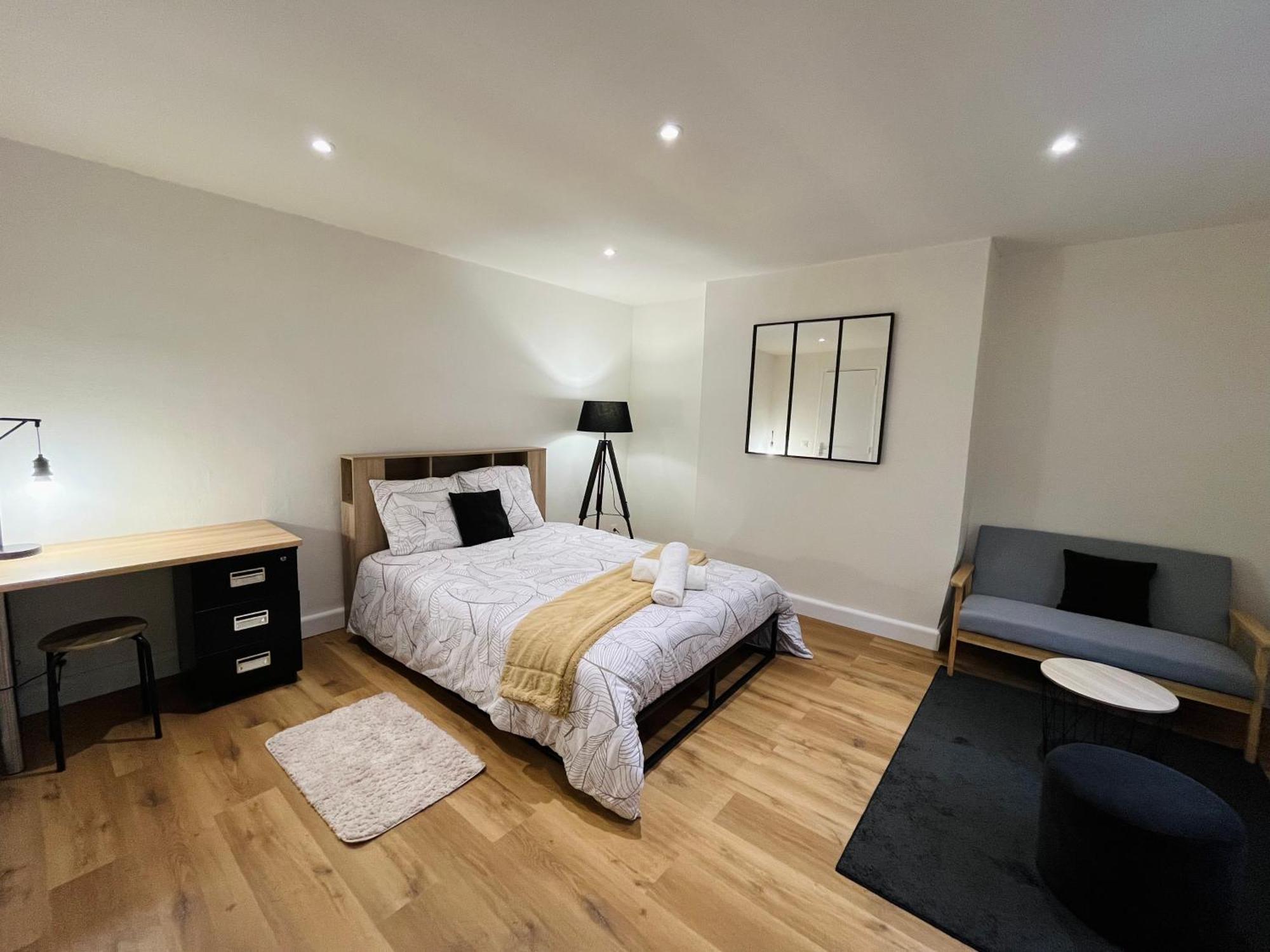 La Ruche Arrageoise - Parking Gratuit - Cozy - Grand Lit - Long Sejour Apartamento Arras Exterior foto