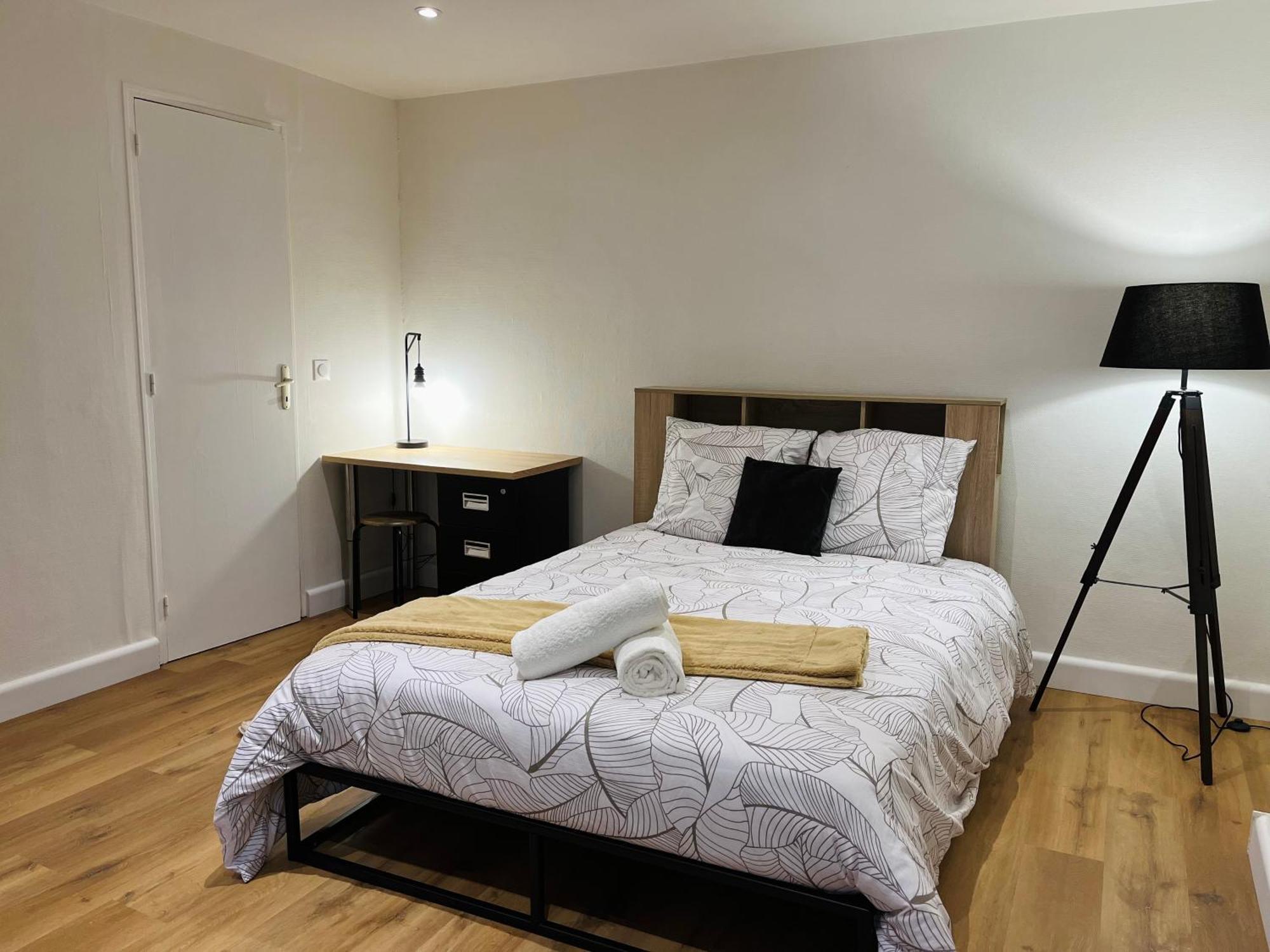 La Ruche Arrageoise - Parking Gratuit - Cozy - Grand Lit - Long Sejour Apartamento Arras Exterior foto