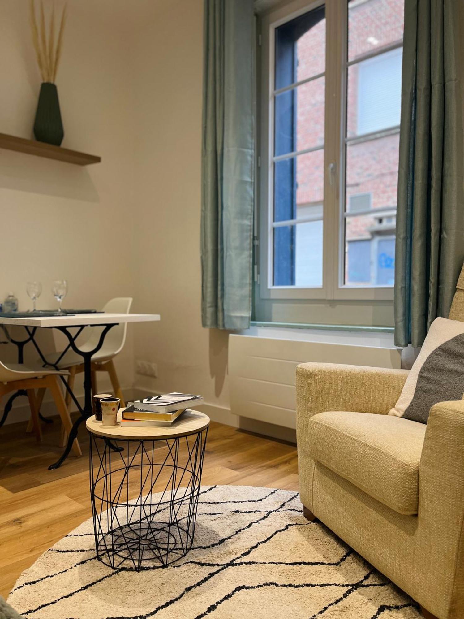 La Ruche Arrageoise - Parking Gratuit - Cozy - Grand Lit - Long Sejour Apartamento Arras Exterior foto